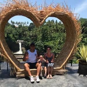 Meet your Posher, Troy